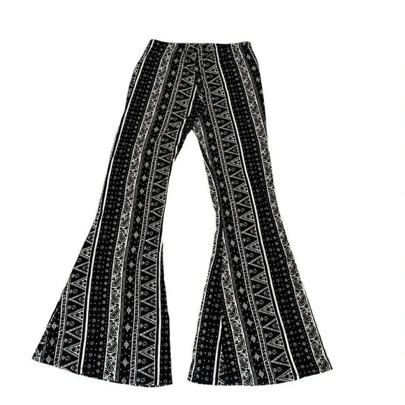 H.I. P Retro Aztec Tribal Soft White Black Y2K Flare Bell Pull on SZ M #1943 - Picture 6 of 14